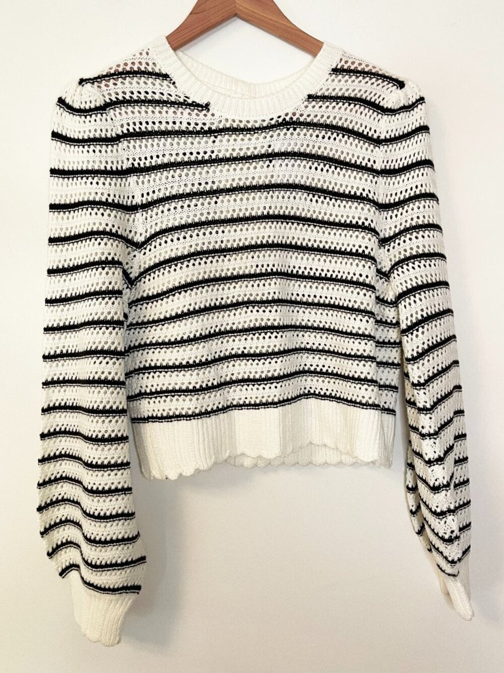 H&M Divided NWT Size M Open Knit Striped Bow Back Sweater Coquette